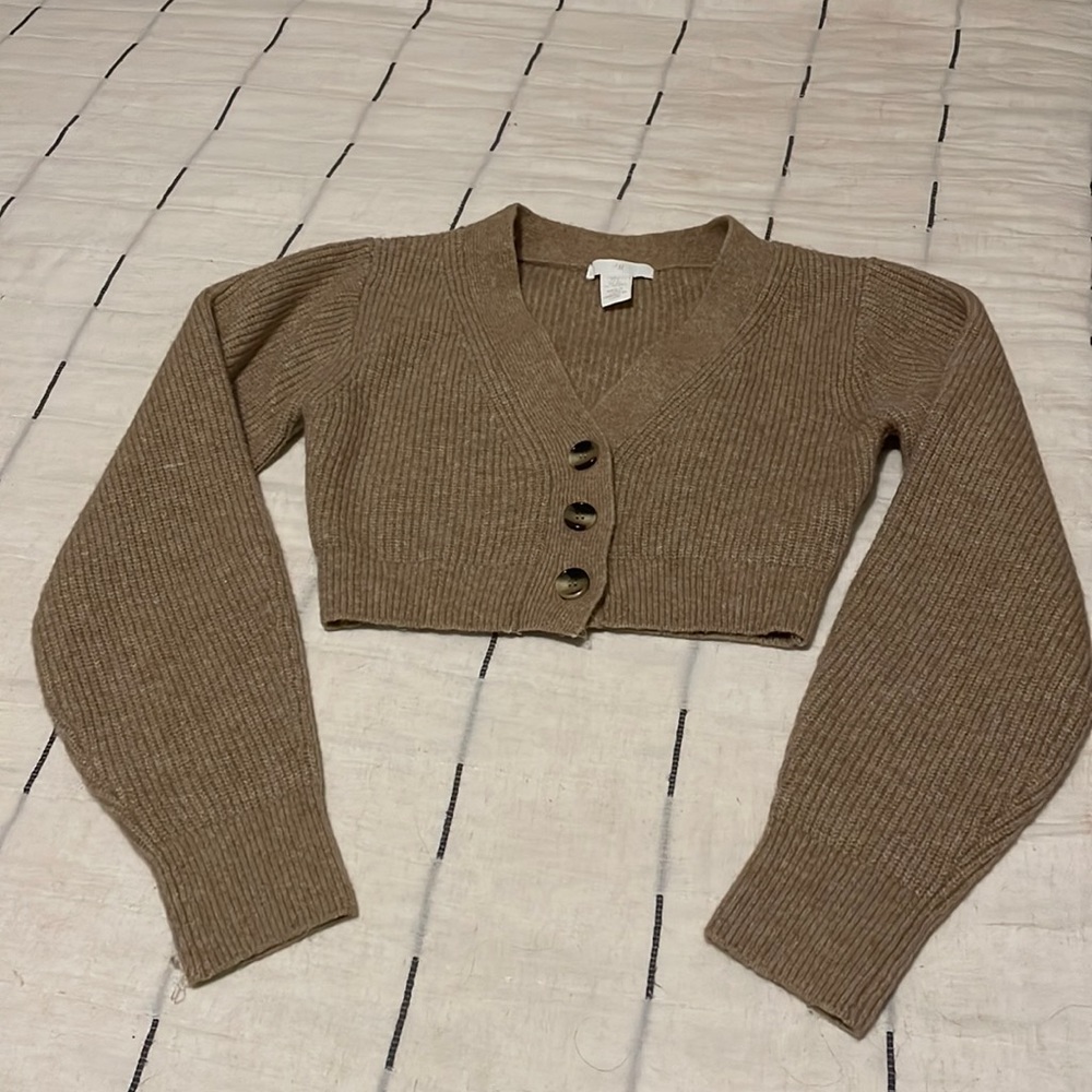 Beige H&M Cropped Knit Cardigan
